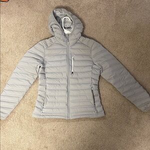 Women's mountain hard wear Gray Puffer Jacket